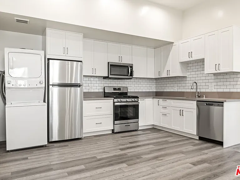 2336 Scarff St #2338 — Photo 11