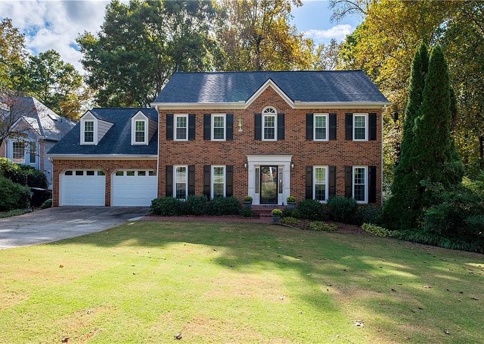 1st image of 4812 Thornwood Dr NW