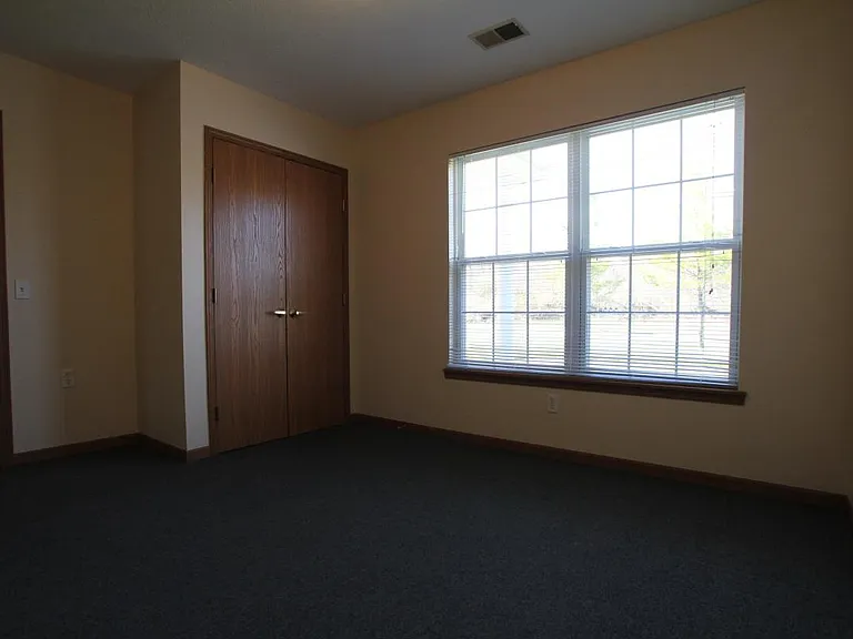 302 South St — Photo 16