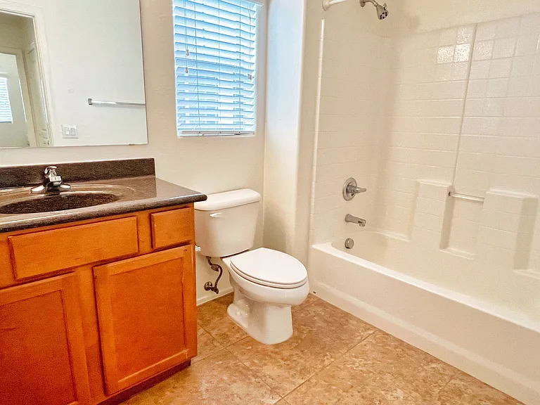 113 E Palomino Dr — Photo 19