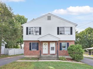 32 Dudley St, Manchester, CT 06040