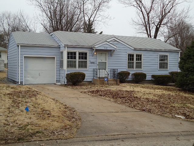 1st image of 1427 Golden Dr