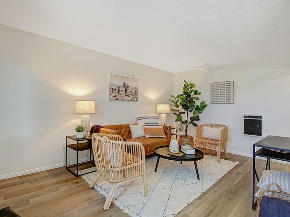 4th image of 1445 Harbor View Dr #127