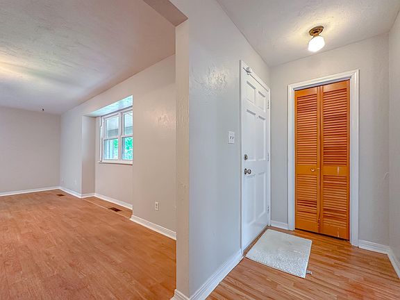 4th image of 4011 Cornish Dr