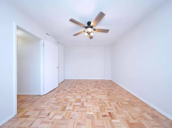 1577 East 17th Street image 13 of 22