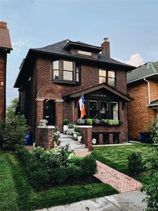 1784 Seyburn St, Detroit, MI, 48214
