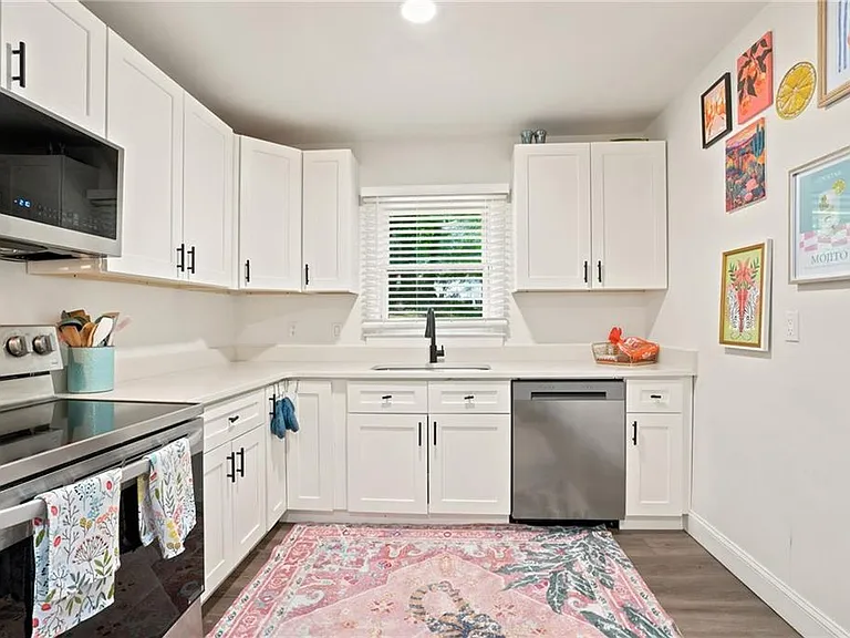 581 Meadowbrook Dr SE — Photo 8