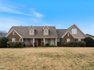 318 Coldwater Bnd, Holly Springs, MS 38635