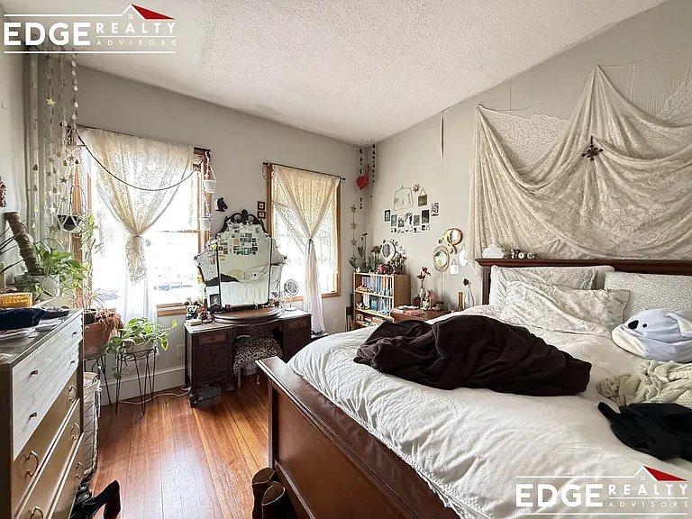 77 Easton St #2 — Photo 7