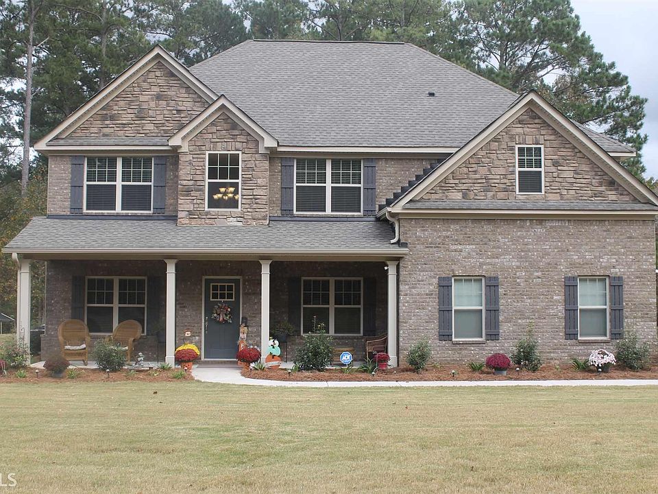 1st image of 105 Crown Forest Dr