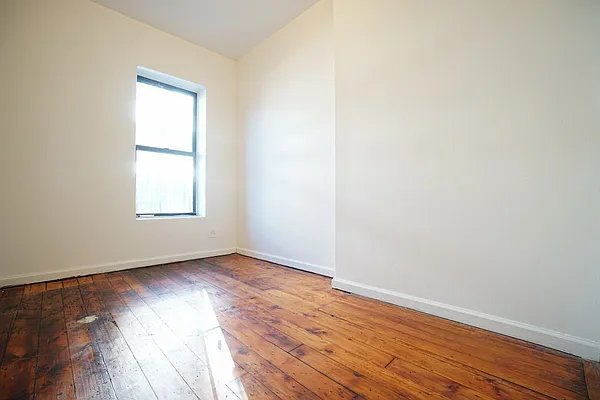 Rented by Lofts and Flats LLC | media 3