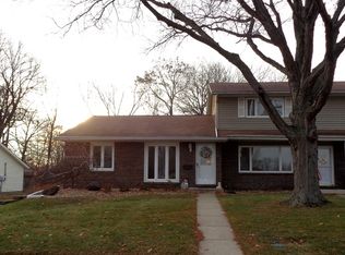 108 Shoshone Dr APT 1, East Peoria, IL 61611
