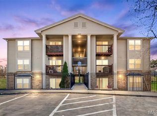 2560 Creve Coeur Mill Rd APT 12, Maryland Heights, MO 63043