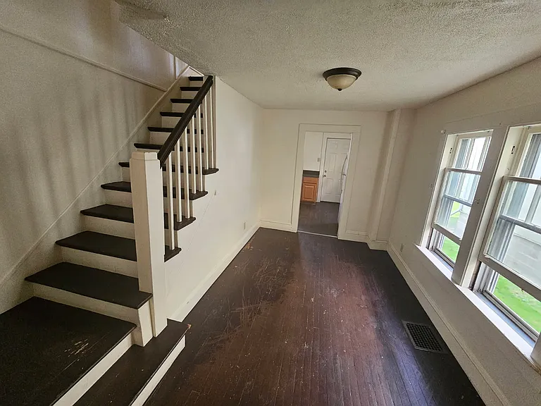 29 E Bald Eagle St #29 — Photo 15