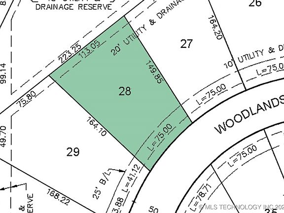 3rd image of 668 Woodlands Dr