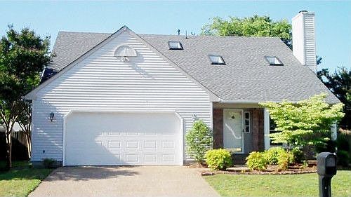 2nd image of 854 Weyanoke Ln