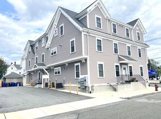 489 Main St, Stoneham, MA 02180