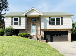 1017 Roedeer Dr, Clarksville, TN 37042