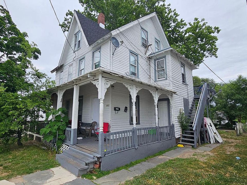 1st image of 443 N Pearl St