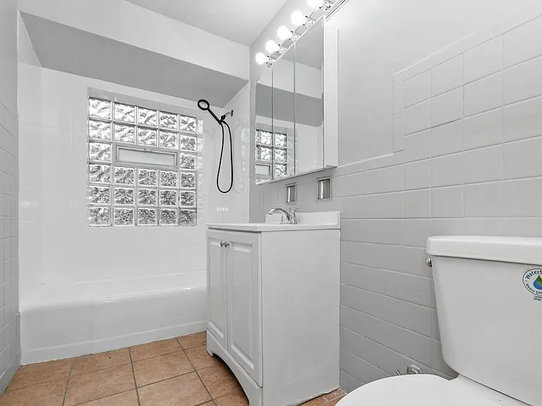 2320 W Garfield Blvd — Photo 19