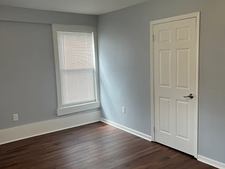 3836 Center St — Photo 11