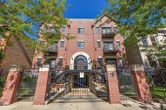 1st image of 826 W Windsor Ave APT 3E