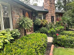 111 Mountain View Dr, Easley, SC 29640