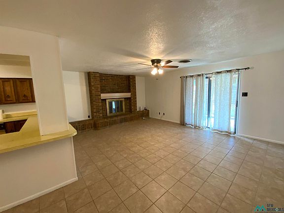2nd image of 3002 Belmont Dr