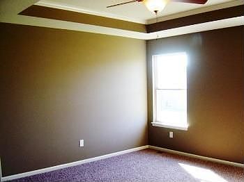 4th image of 705 NW Green Dr