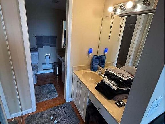 3rd image of 3830 Victoria Drive