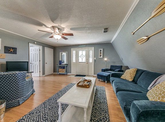 5th image of 183 Ocean Dr