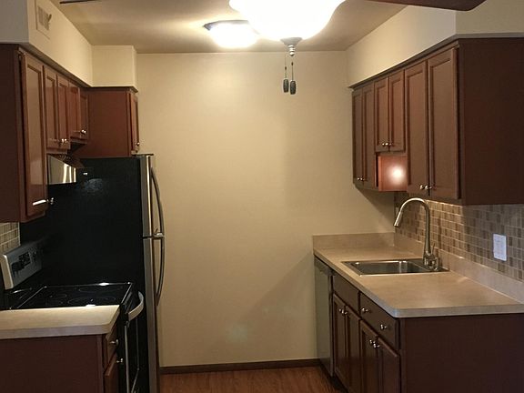 4th image of 671 Kirts Blvd APT 114