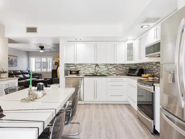 5220 Las Verdes #118, Delray Beach, FL 33484