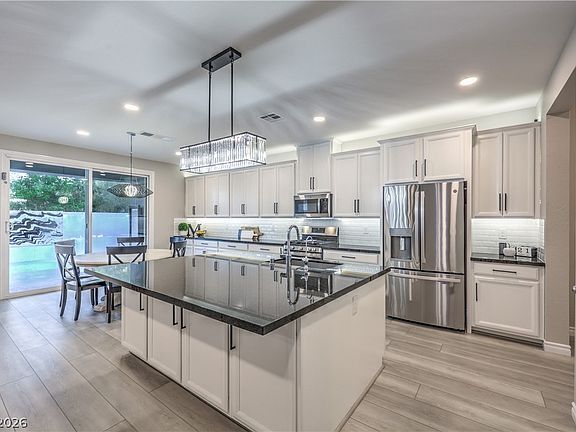 5th image of 3709 Nesting Wren Dr
