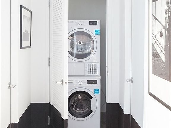 3rd image of 2840 Jackson Ave APT 36G