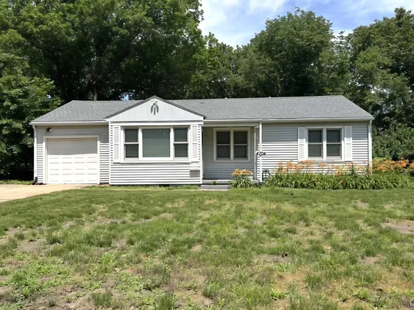 4708 SW 18th Ter, Topeka, KS 66604