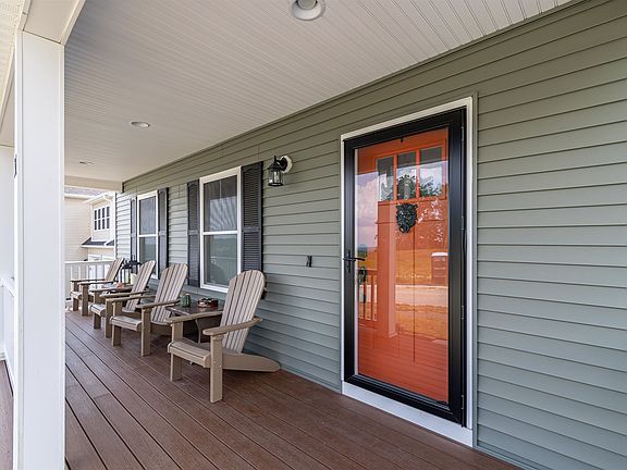 2nd image of 36 Eisenhower Drive