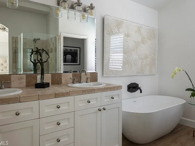 618 Iris Ave #B — Photo 16