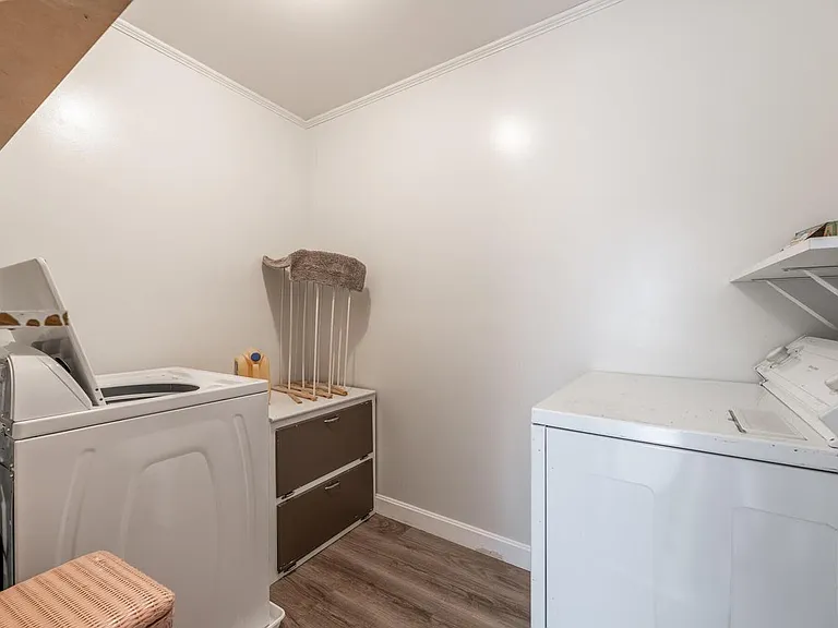 145 Pine St #2 — Photo 12