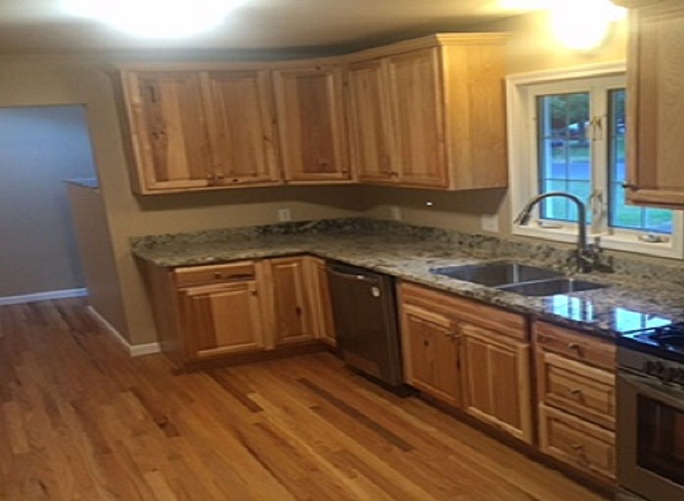 1st image of 115 Euclid Dr