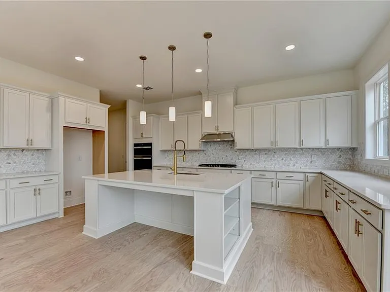 2471 Stewart Rd — Photo 25
