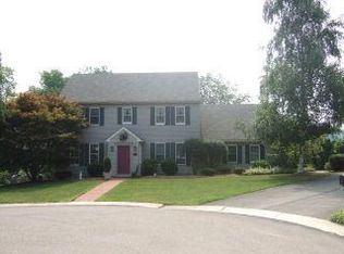 37 Overlook Dr, Pottsville, PA 17901