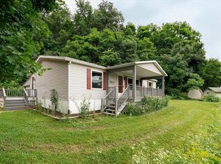 S6205 Sidie Hollow Rd, Viroqua, WI 54665
