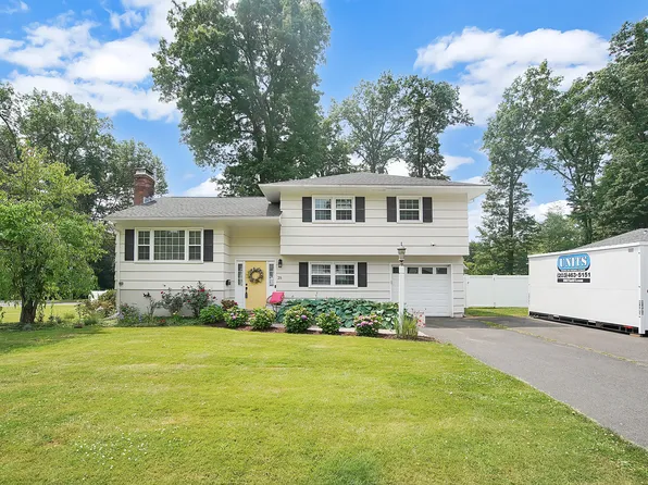 25 Parsons Drive, West Hartford, CT 06117