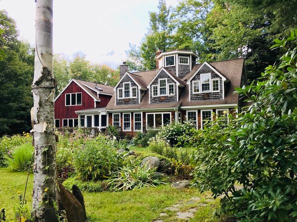 7 Sundown Dr, Williamsburg, MA 01096
