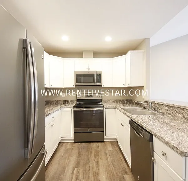 341 La Valle Strada — Photo 4
