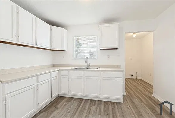 3 bed, 994 sqft, $1,295 — Photo 4