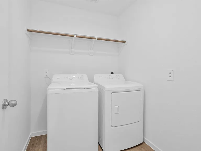 3518 Grassland Dr — Photo 23