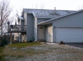 4817 Helena Rd N, Oakdale, MN 55128