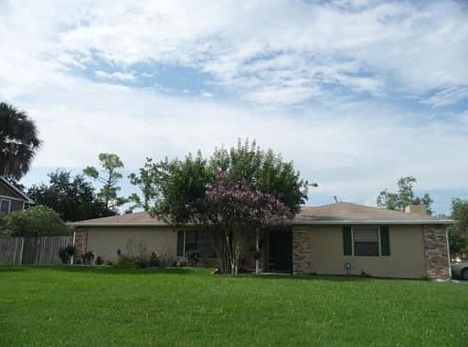1st image of 1611 Shady Oak Dr